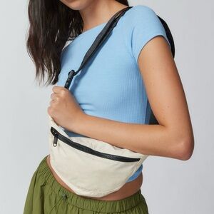 Baggu Crescent Fanny Pack